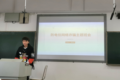 亚洲av
