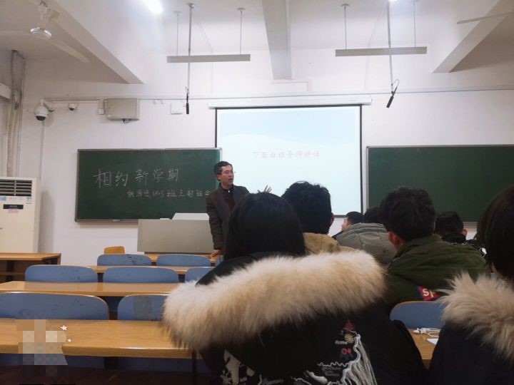 亚洲av