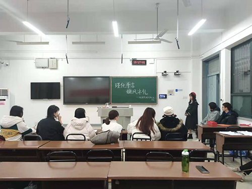 亚洲av