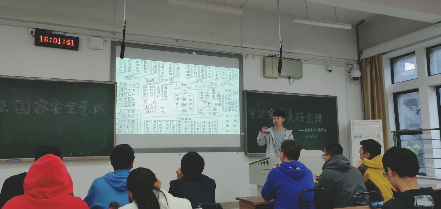 亚洲av